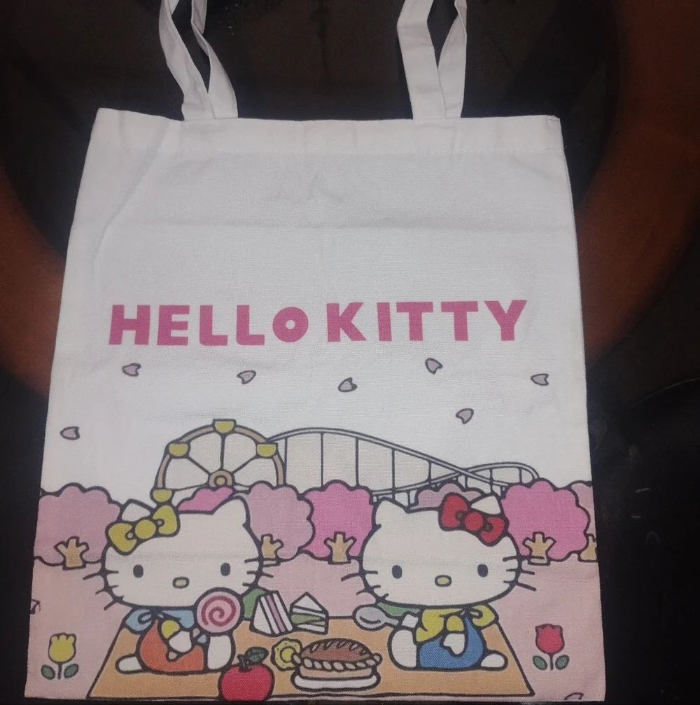 Hello Kitty Pink Picnic Cotton Canvas Tote with Bonus Water Bottle NEW